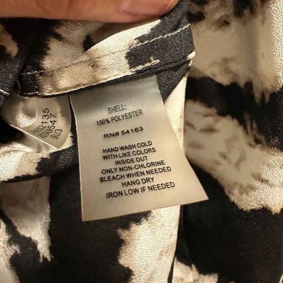 Calvin Klein Ombré /Graphic Design, Button Down Shirt. Sz Med. Pink/peach/brown - Picture 5 of 6